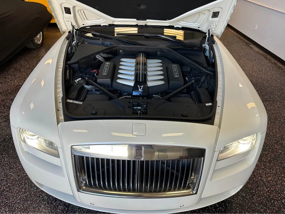 2010 Rolls-Royce Ghost 1st Gen - Image 11 of 20