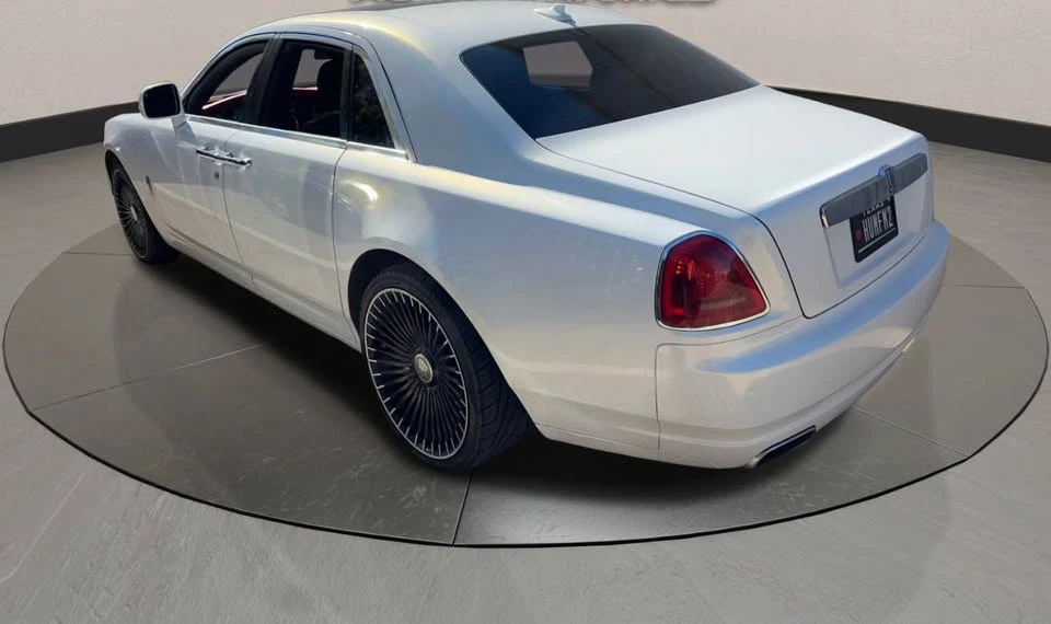 2010 Rolls-Royce Ghost 1st Gen - Image 5 of 13