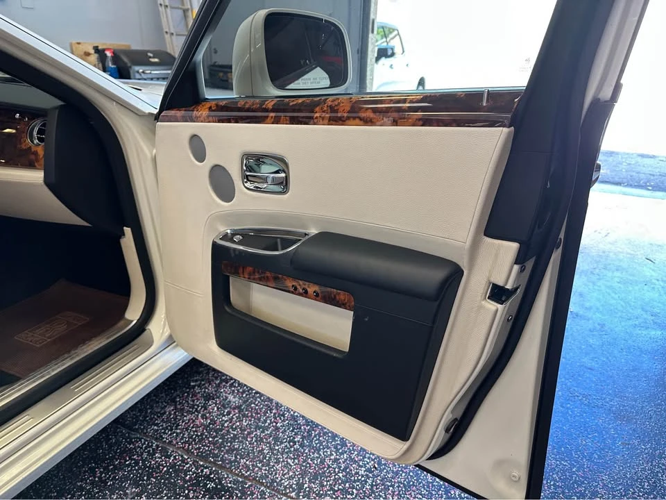2010 Rolls-Royce Ghost 1st Gen - Image 6 of 20