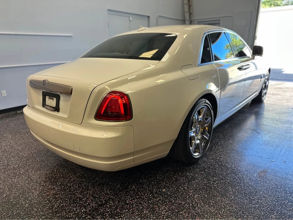 2010 Rolls-Royce Ghost 1st Gen - Image 18 of 20