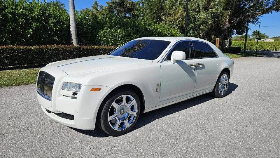 2010 Rolls-Royce Ghost 1st Gen - Image 15 of 20