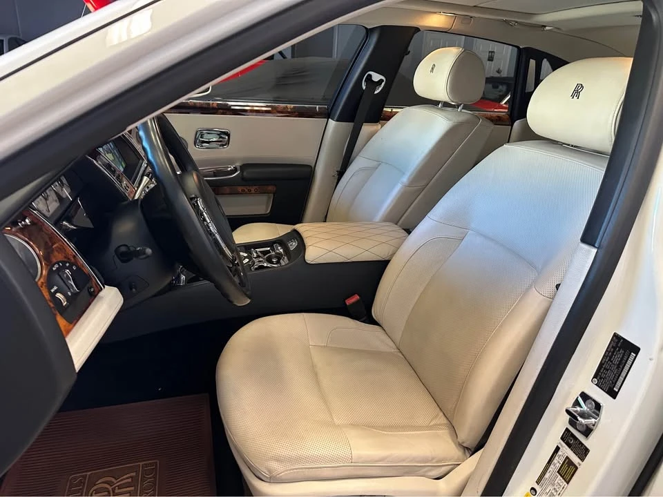 2010 Rolls-Royce Ghost 1st Gen - Image 3 of 20
