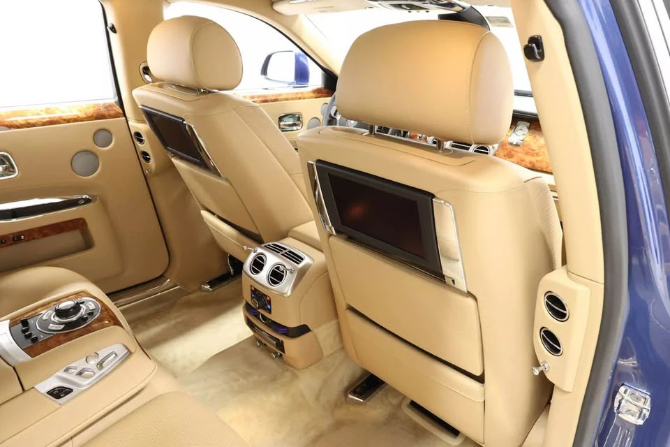 2010 Rolls-Royce Ghost 1st Gen - Image 13 of 19