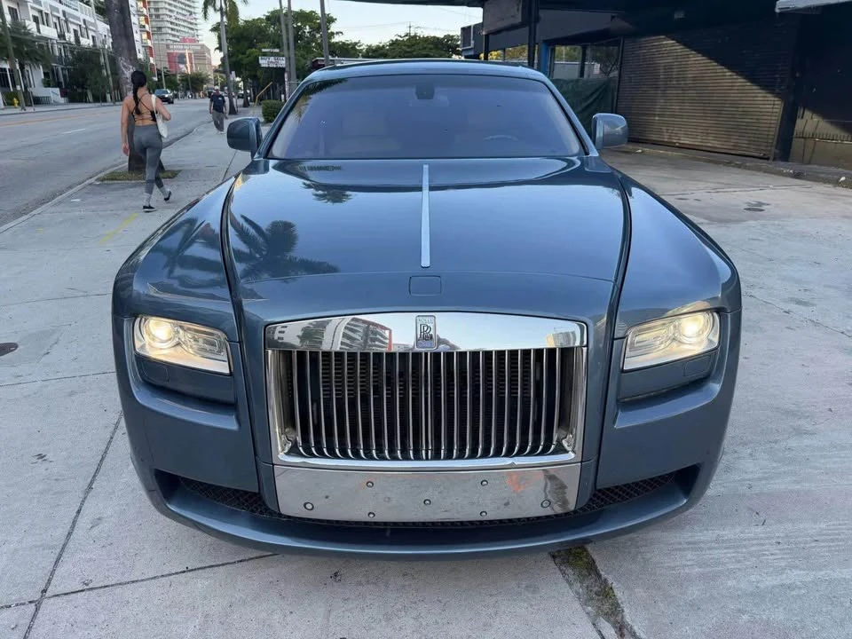 2010 Rolls-Royce Ghost 1st Gen - Image 2 of 20