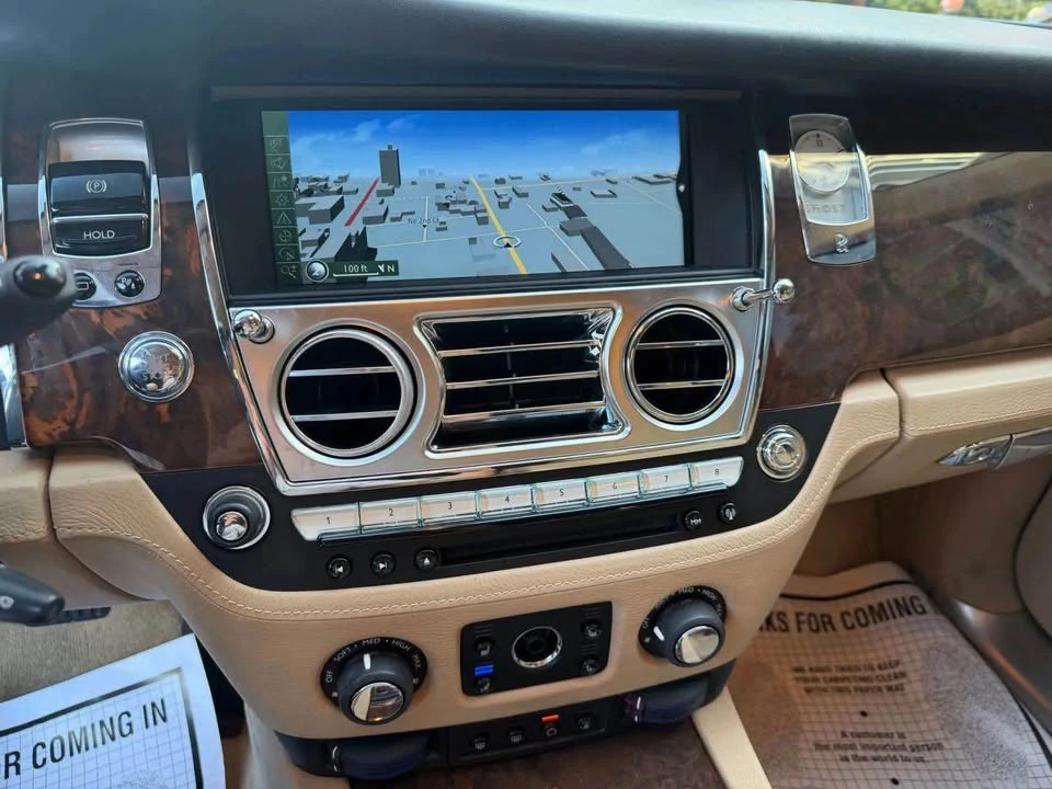2010 Rolls-Royce Ghost 1st Gen - Image 13 of 20