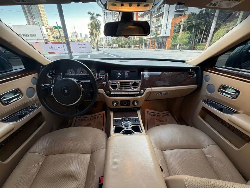 2010 Rolls-Royce Ghost 1st Gen - Image 12 of 20