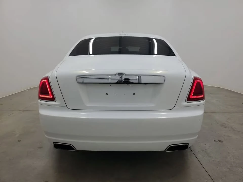 2010 Rolls-Royce Ghost 1st Gen - Image 3 of 16