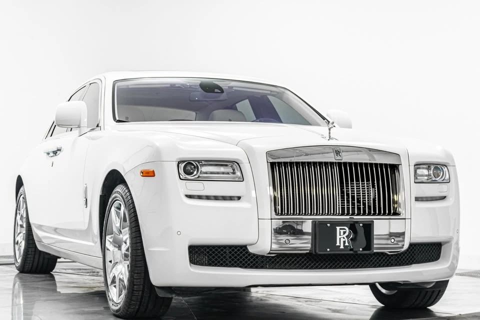 2010 Rolls-Royce Ghost 1st Gen - Image 2 of 19