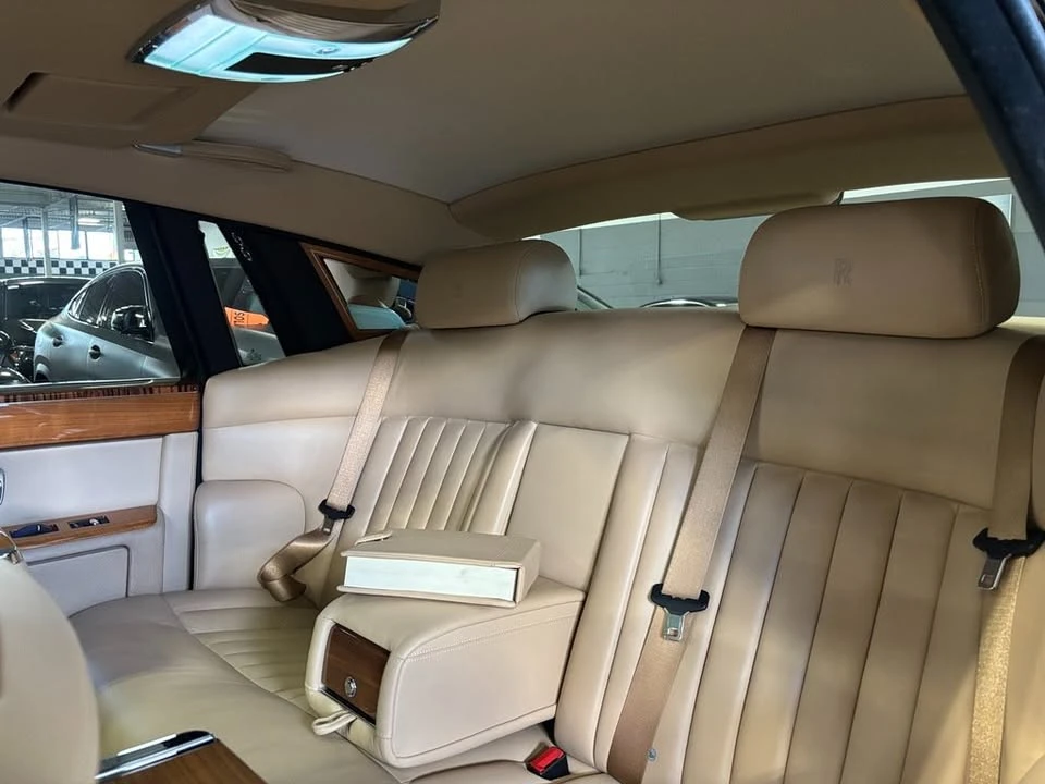 2010 Rolls-Royce Phantom VII - Image 15 of 20