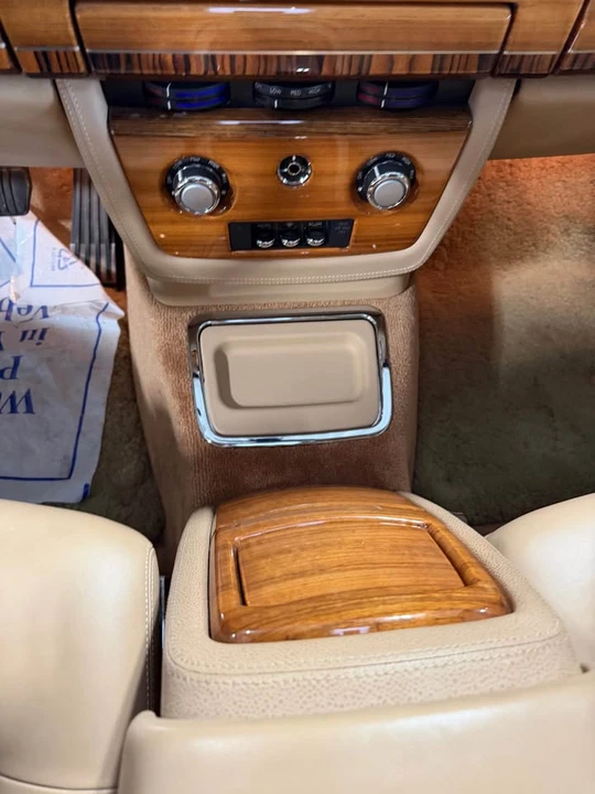2010 Rolls-Royce Phantom VII - Image 8 of 10