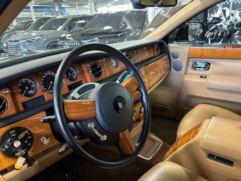 2010 Rolls-Royce Phantom VII - Image 8 of 18