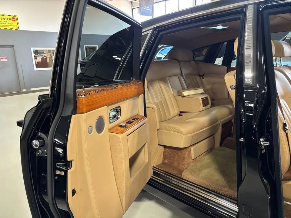 2010 Rolls-Royce Phantom VII - Image 11 of 18