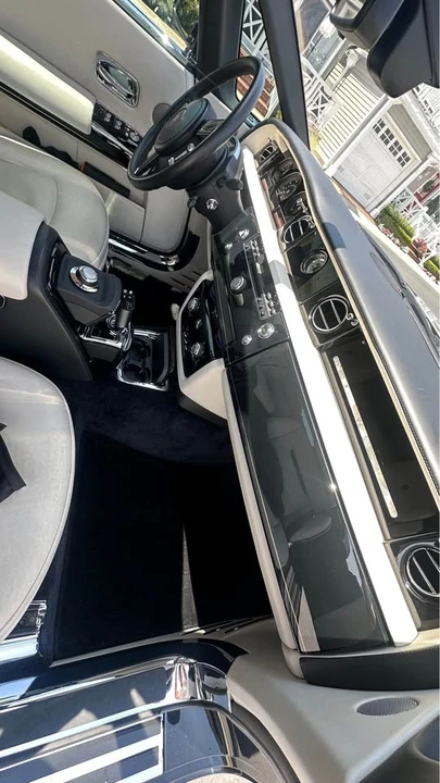 2010 Rolls-Royce Phantom VII - Image 4 of 19