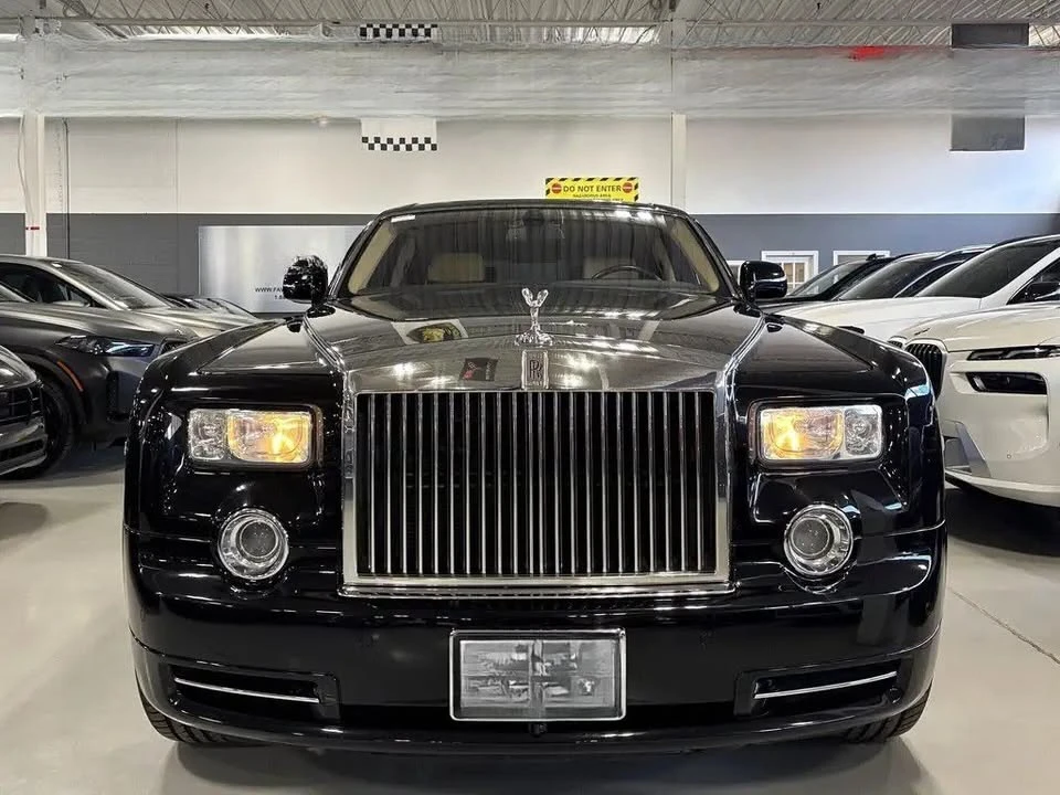2010 Rolls-Royce Phantom VII - Image 2 of 10