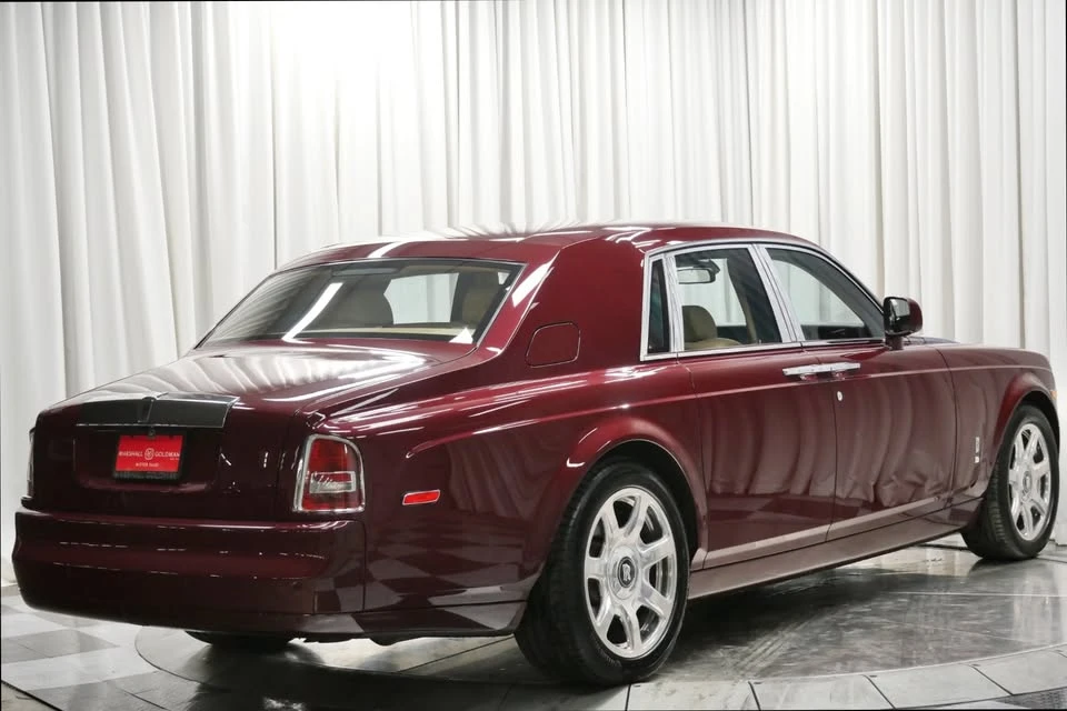 2010 Rolls-Royce Phantom VII - Image 8 of 19