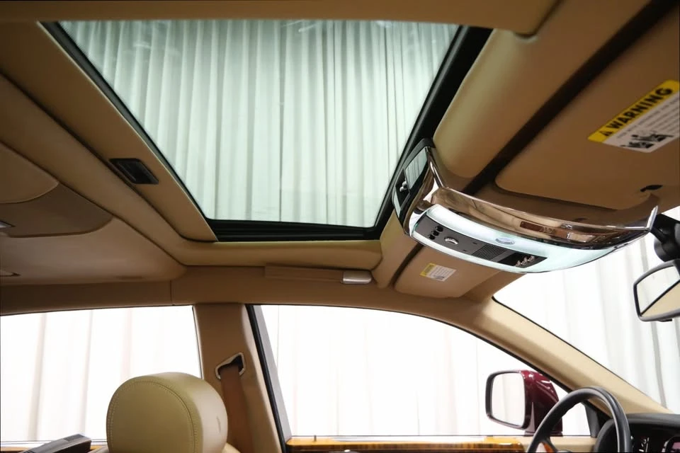 2010 Rolls-Royce Phantom VII - Image 16 of 19