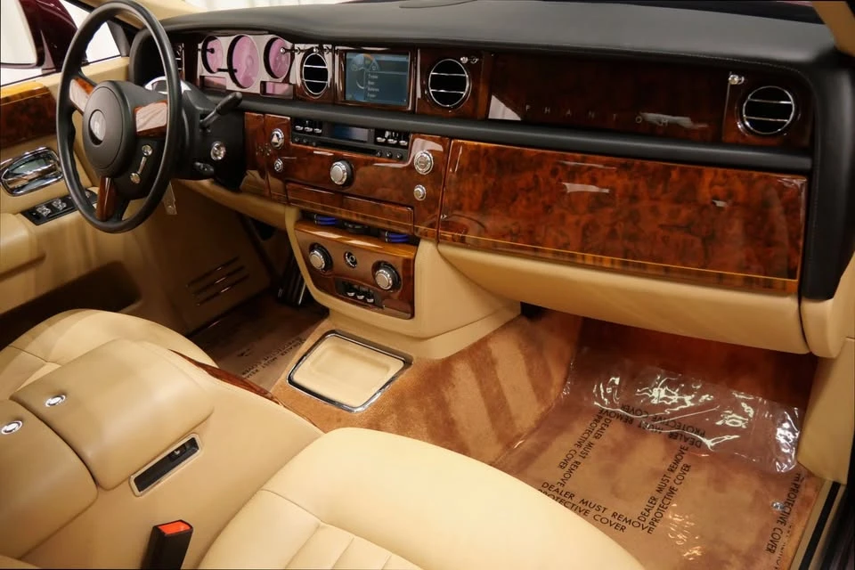 2010 Rolls-Royce Phantom VII - Image 13 of 19