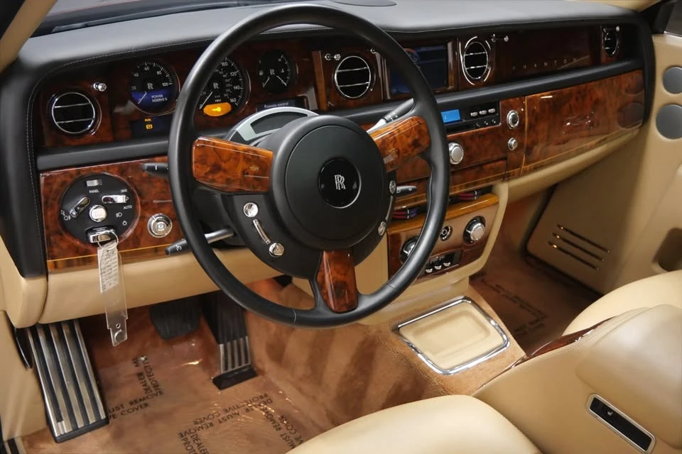 2010 Rolls-Royce Phantom VII - Image 12 of 19