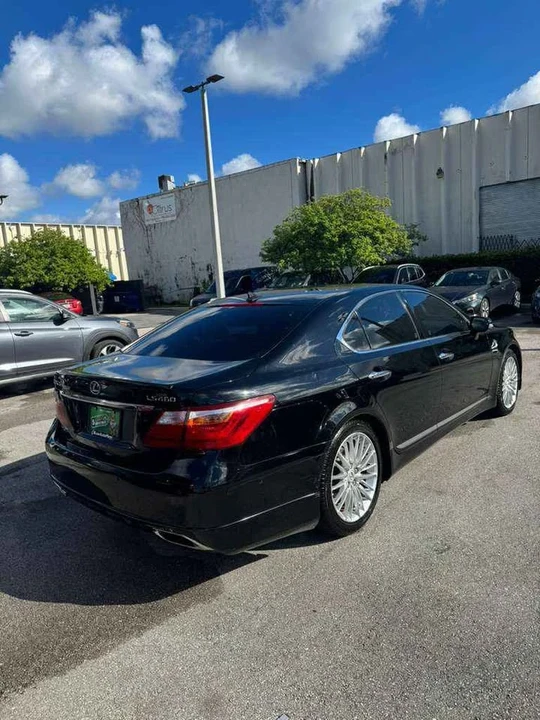 2010 Lexus LS 4th Gen - Image 3 of 9