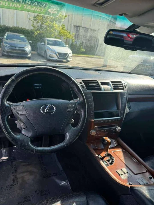 2010 Lexus LS 4th Gen - Image 9 of 9