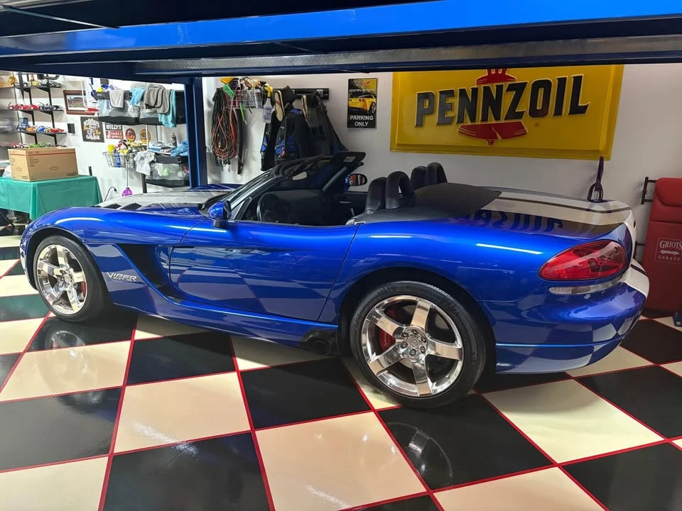 2010 Dodge Viper 4th Gen - Image 2 of 10