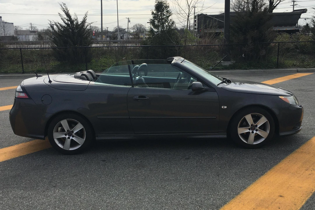 2010 Saab 9-3 2nd Gen - Image 3 of 5