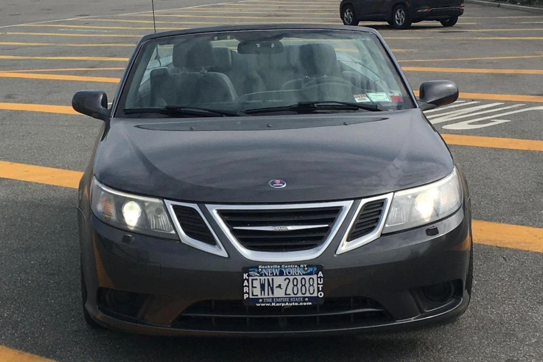 2010 Saab 9-3 2nd Gen - Image 2 of 5