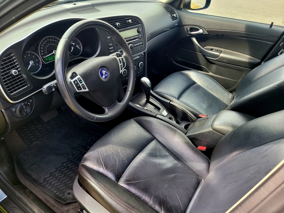 2010 Saab 9-3 2nd Gen - Image 15 of 16