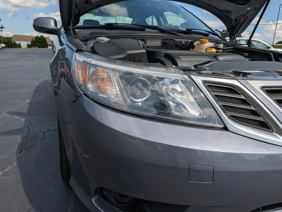 2010 Saab 9-3 2nd Gen - Image 10 of 31