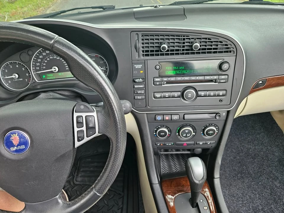 2010 Saab 9-3 2nd Gen - Image 10 of 18