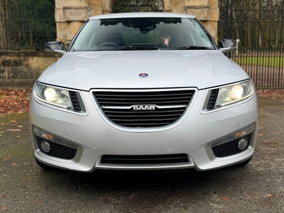 2010 Saab 9-5 2nd Gen - Image 4 of 30