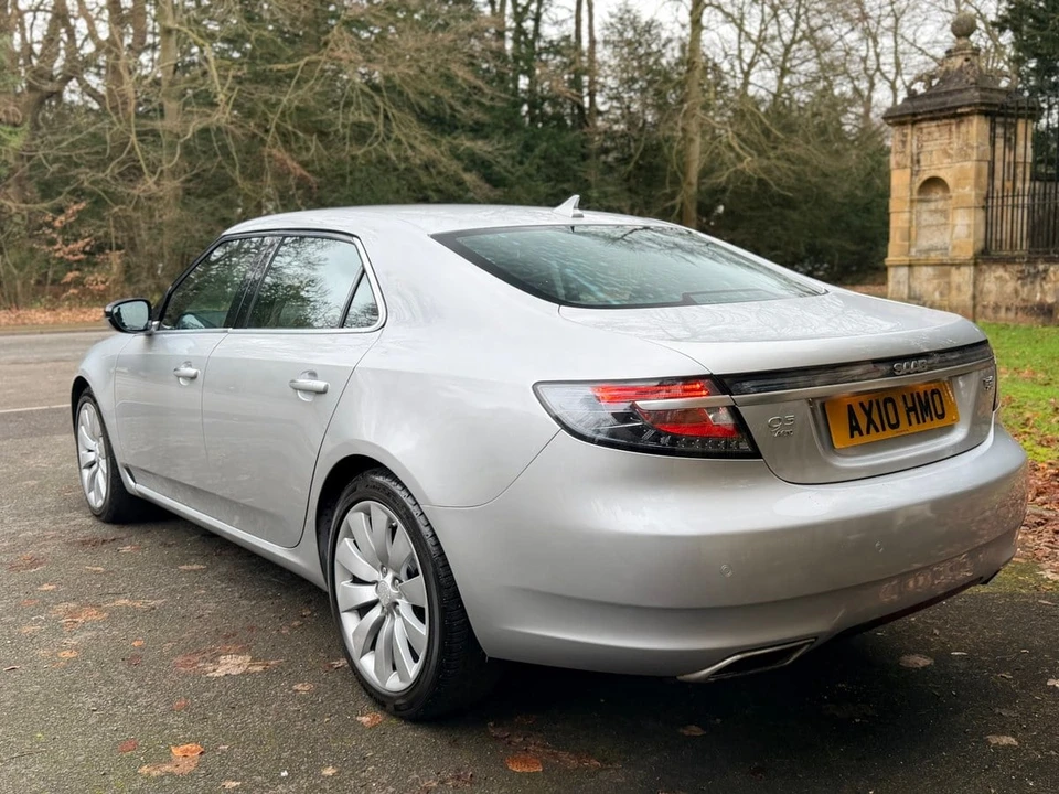 2010 Saab 9-5 2nd Gen - Image 7 of 30