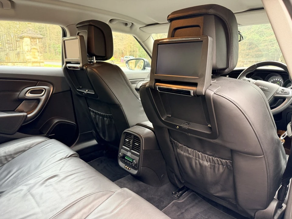 2010 Saab 9-5 2nd Gen - Image 21 of 30
