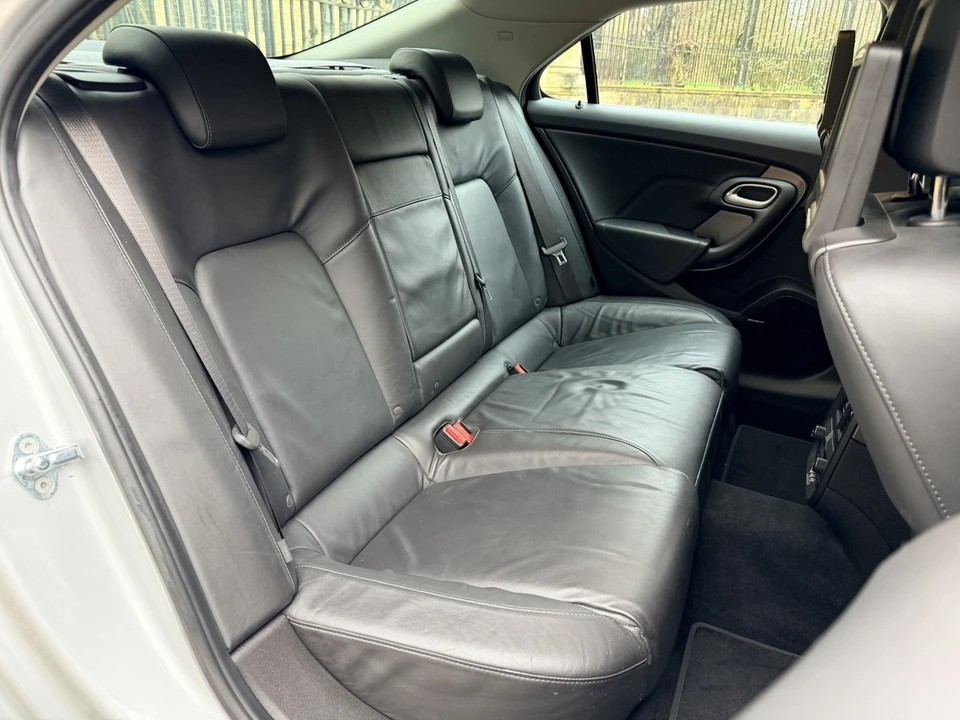 2010 Saab 9-5 2nd Gen - Image 25 of 30