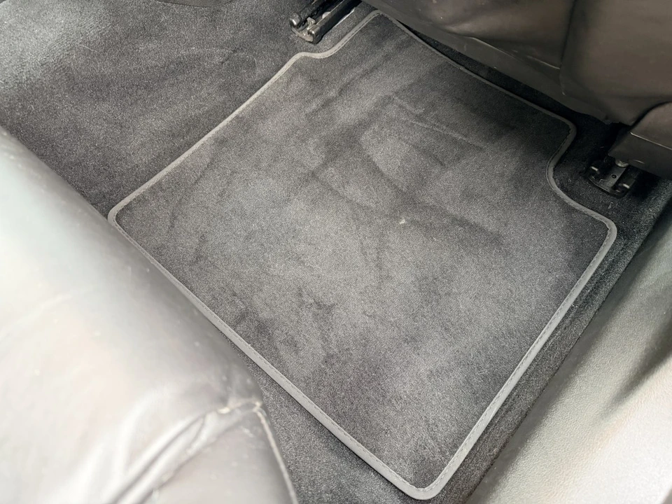 2010 Saab 9-5 2nd Gen - Image 28 of 30
