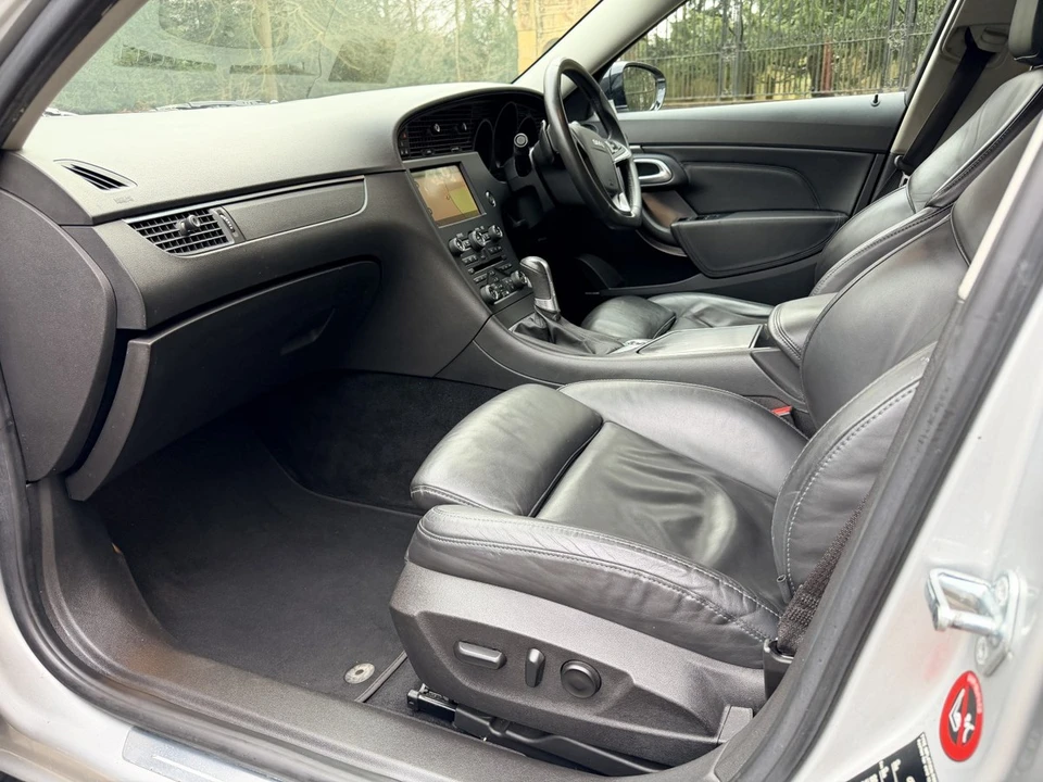 2010 Saab 9-5 2nd Gen - Image 14 of 30