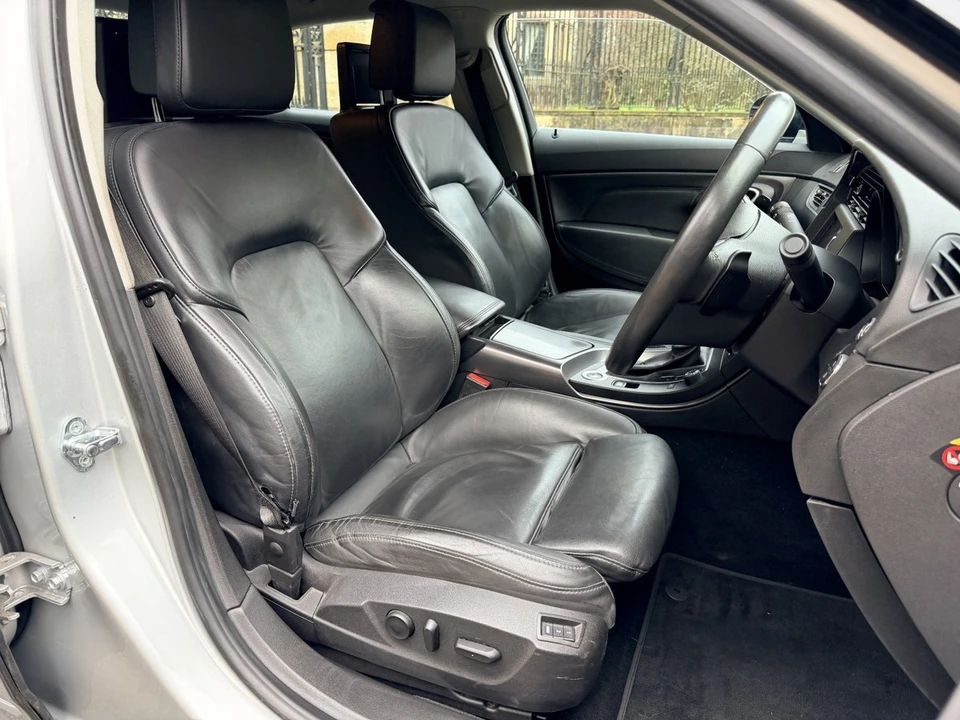 2010 Saab 9-5 2nd Gen - Image 17 of 30