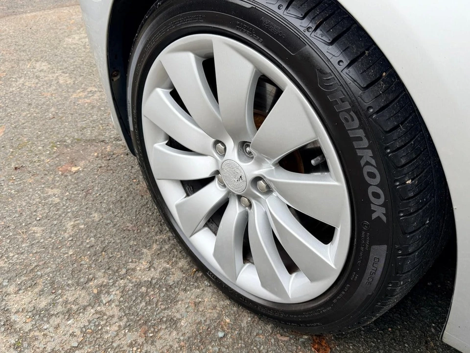 2010 Saab 9-5 2nd Gen - Image 13 of 30