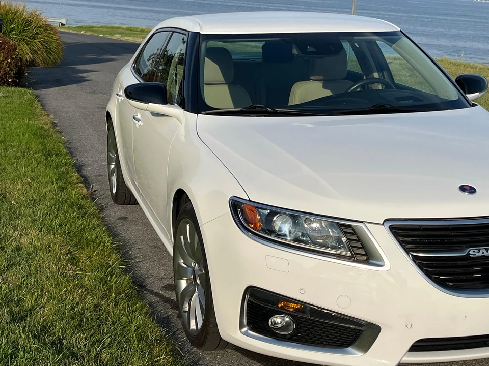 2010 Saab 9-5 2nd Gen - Image 25 of 31