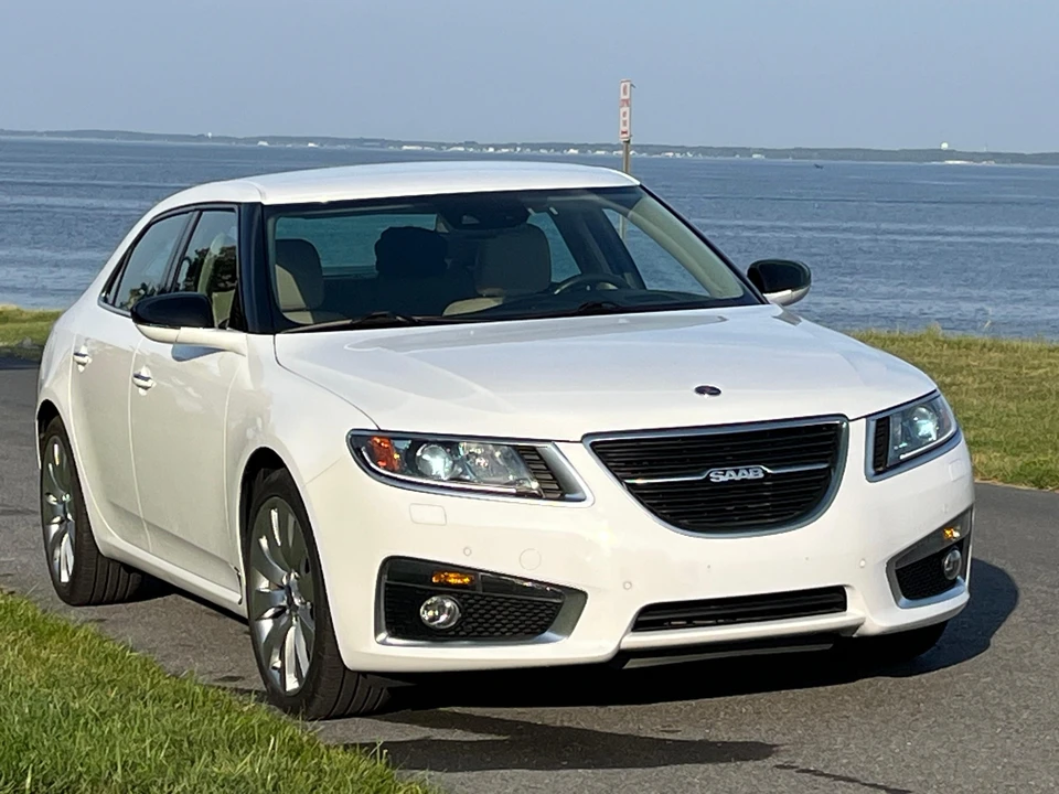 2010 Saab 9-5 2nd Gen - Image 24 of 31