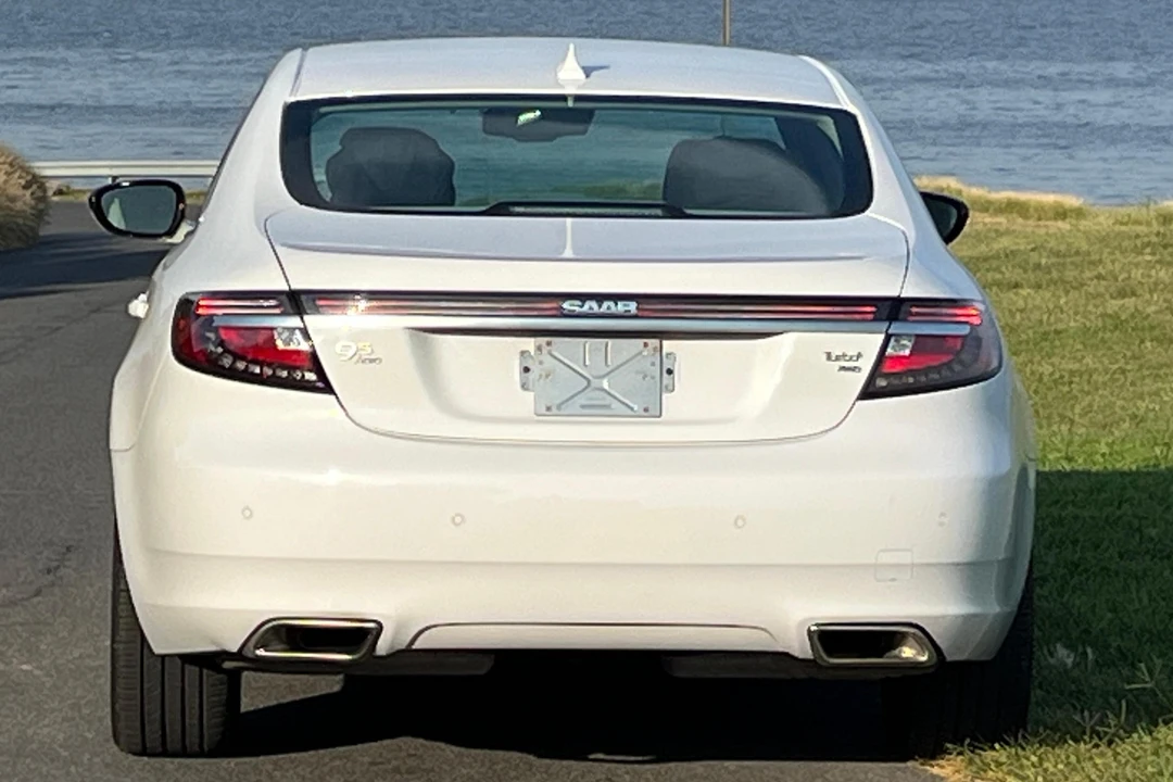2010 Saab 9-5 2nd Gen - Image 5 of 31