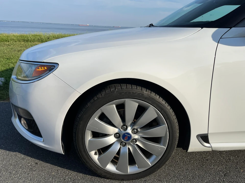 2010 Saab 9-5 2nd Gen - Image 30 of 31