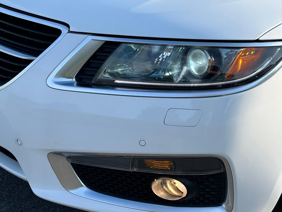 2010 Saab 9-5 2nd Gen - Image 29 of 31