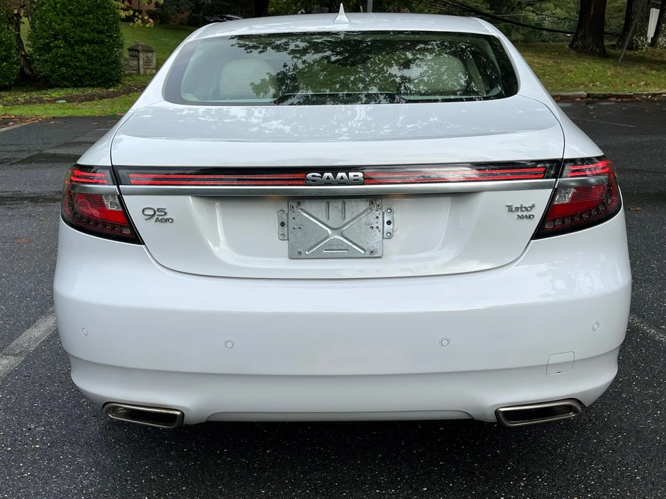 2010 Saab 9-5 2nd Gen - Image 15 of 31