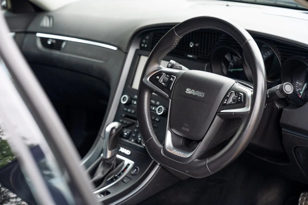 2010 Saab 9-5 2nd Gen - Image 29 of 30