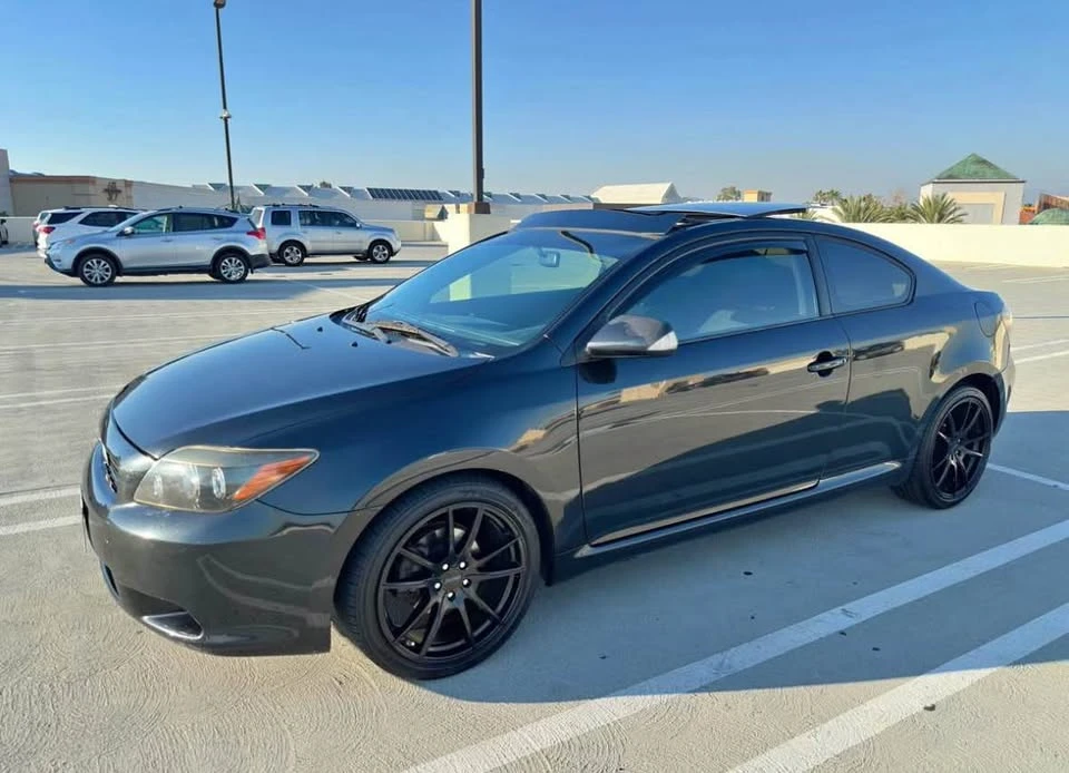 2010 Scion tC - Image 2 of 6