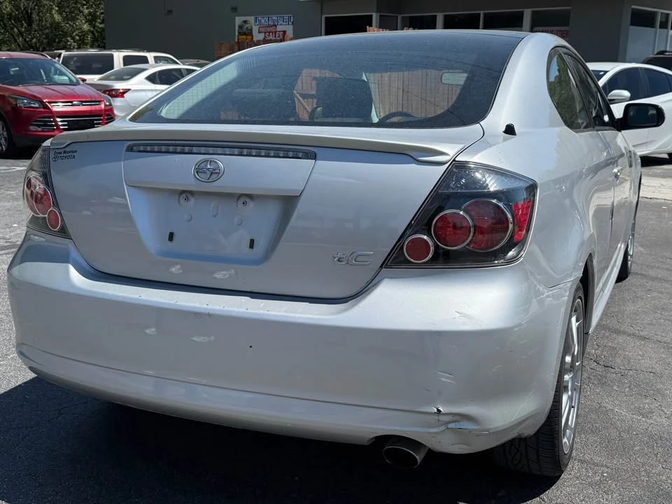 2010 Scion tC - Image 6 of 16