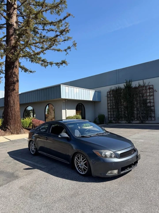 2010 Scion tC - Image 3 of 10