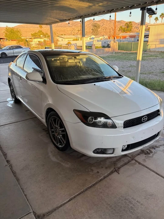 2010 Scion tC - Image 5 of 10