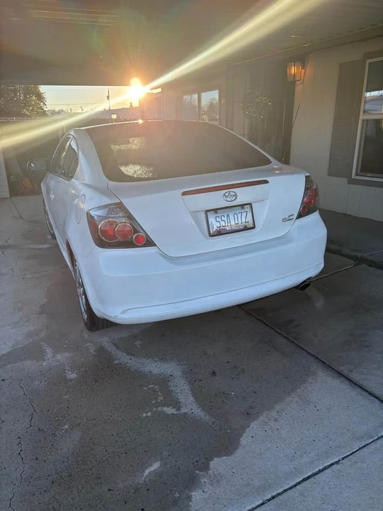 2010 Scion tC - Image 4 of 10